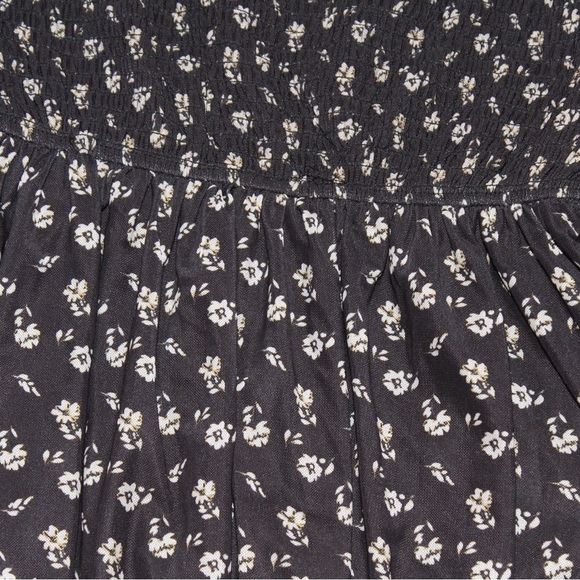 12 Thompson Floral Women’s Medium Blouse Spring Shirt - Picture 2 of 4